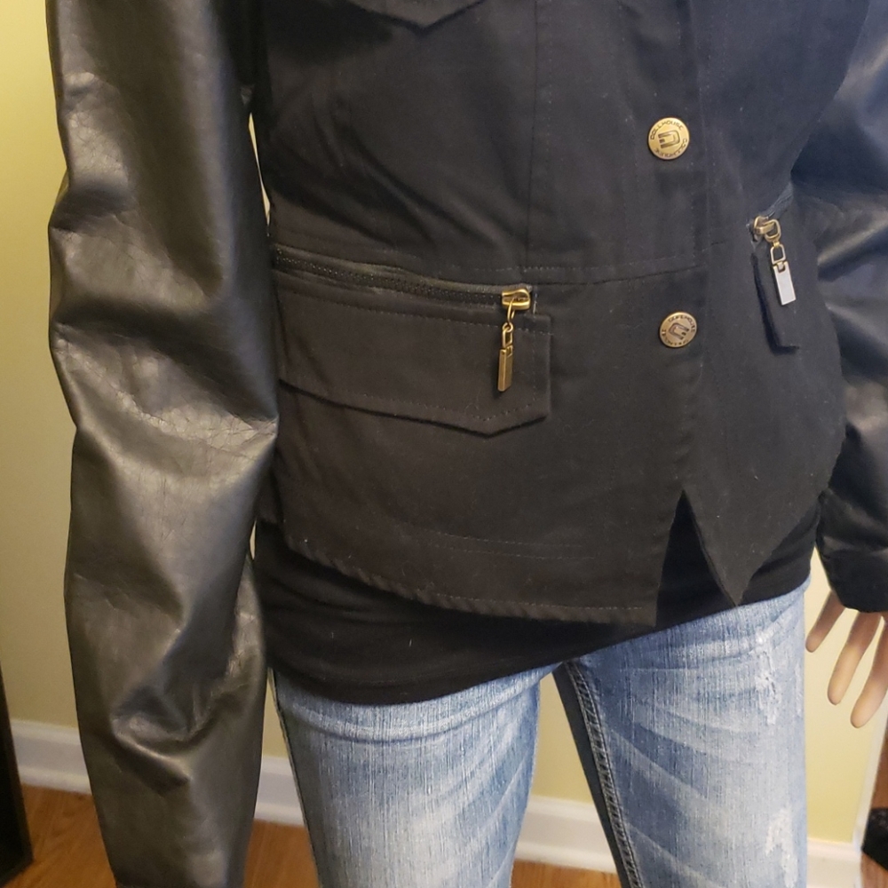 Jacket - Picture 3 of 7